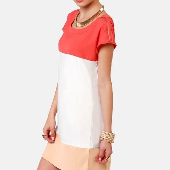 Lulu’s Colorblock shift dress with zipper detail - Picture 4 of 8